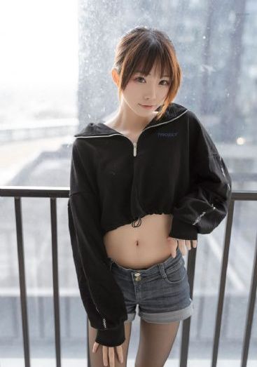 日韩美女热舞电臀_BD日韩免费观看
