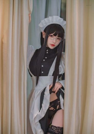 欧美肥胖女人穿衣搭配_4K免费在线观看