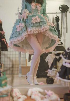 国产假体丰胸的品牌_720最新电影在线观看