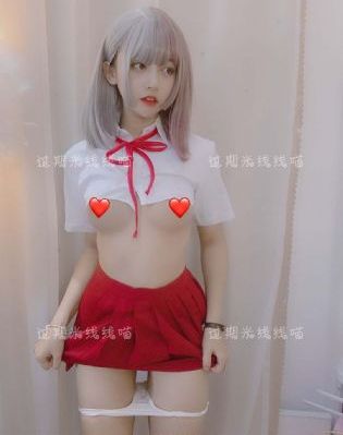 新款的欧美男羊绒衫_1080P免费电视剧