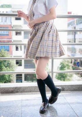 国产草草精品_1080P完整视频观看