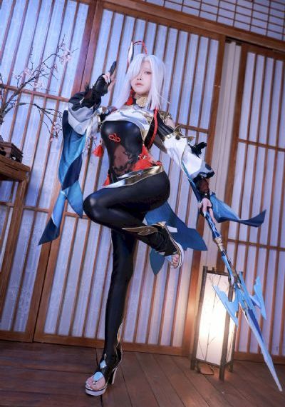 复古女服欧美风_720电影在线看