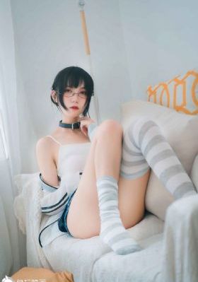 美女露全乳视频短片_高清神马在线观看