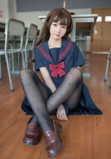 小说《疯狂伦交1一6》连载情况_720动漫免费观看