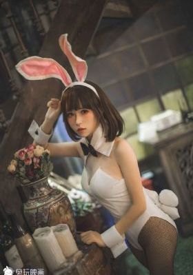 欧美白色吊带裙_BD国语全集免费播放