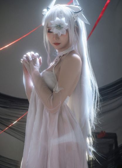 欧美人体艺术大胆写真_720全集免费播放