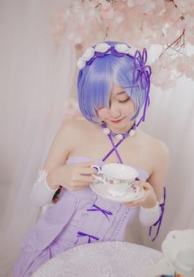 国产人妖调教两男奴在线_DVD完整视频观看