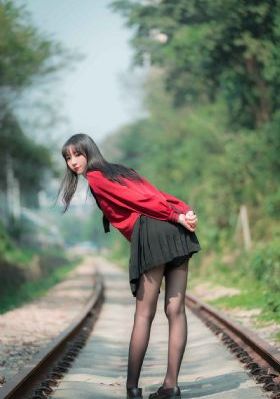 一本狠狠色丁香婷婷综合久久播放_十万网红美女美酱